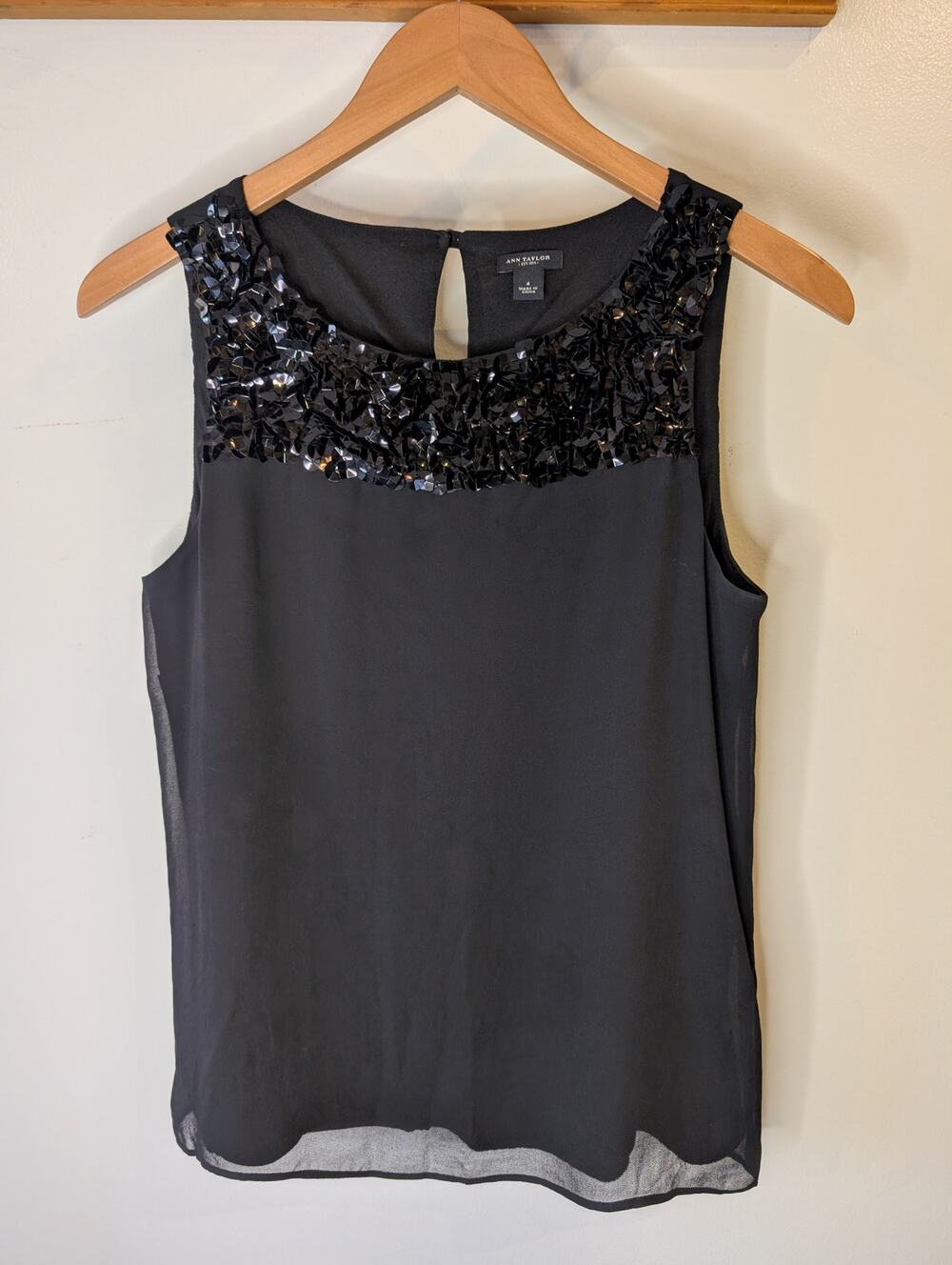 Ann Taylor Black Sequin Paillette Neckline Chiffon Sleeveless Top Party 4